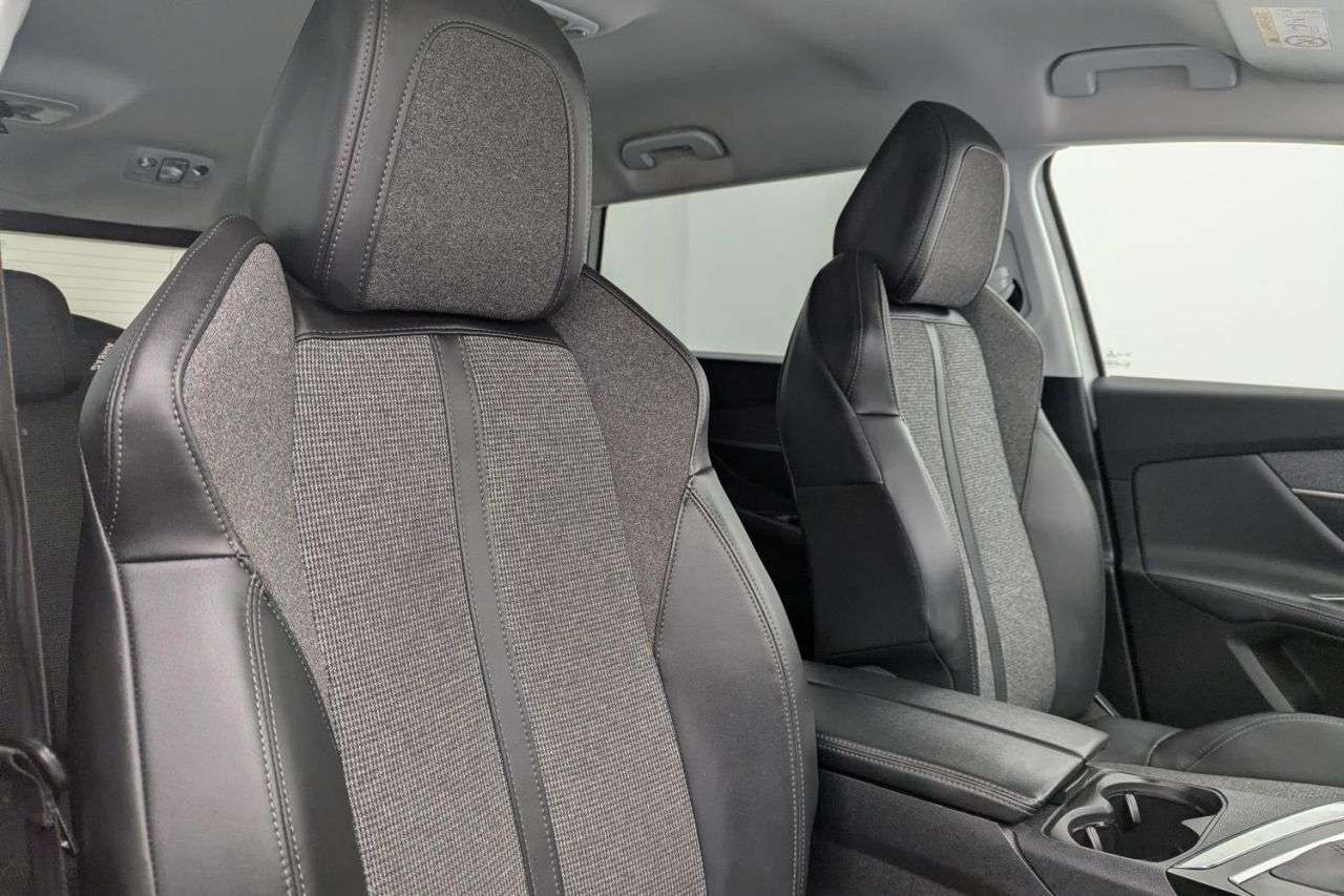 2020 PEUGEOT 5008 2020 PEUGEOT 5008