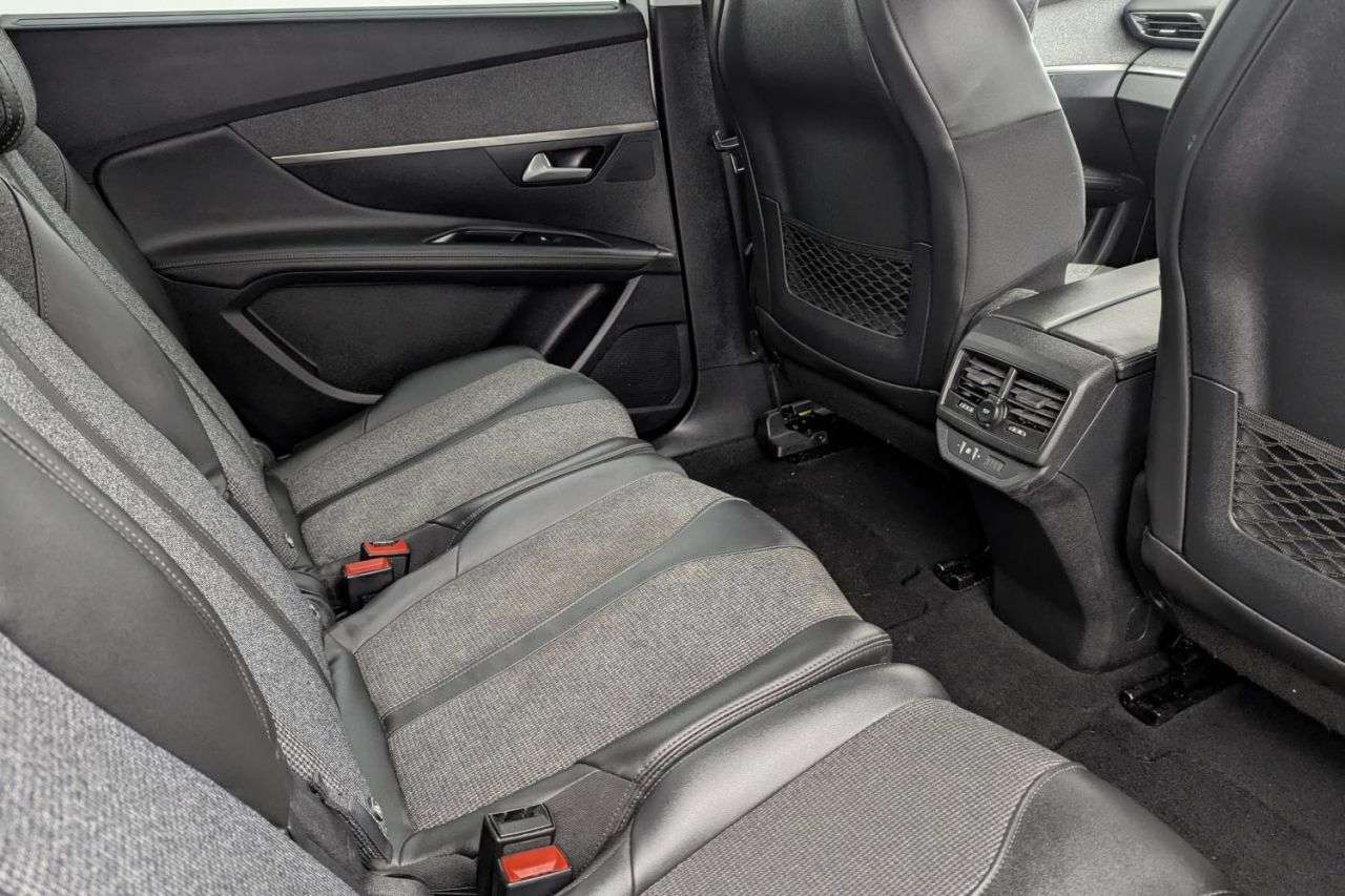 2020 PEUGEOT 5008 2020 PEUGEOT 5008