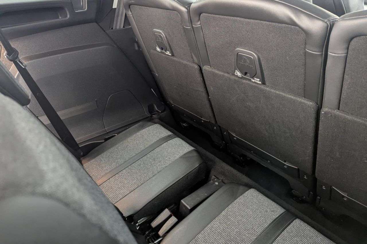 2020 PEUGEOT 5008 2020 PEUGEOT 5008