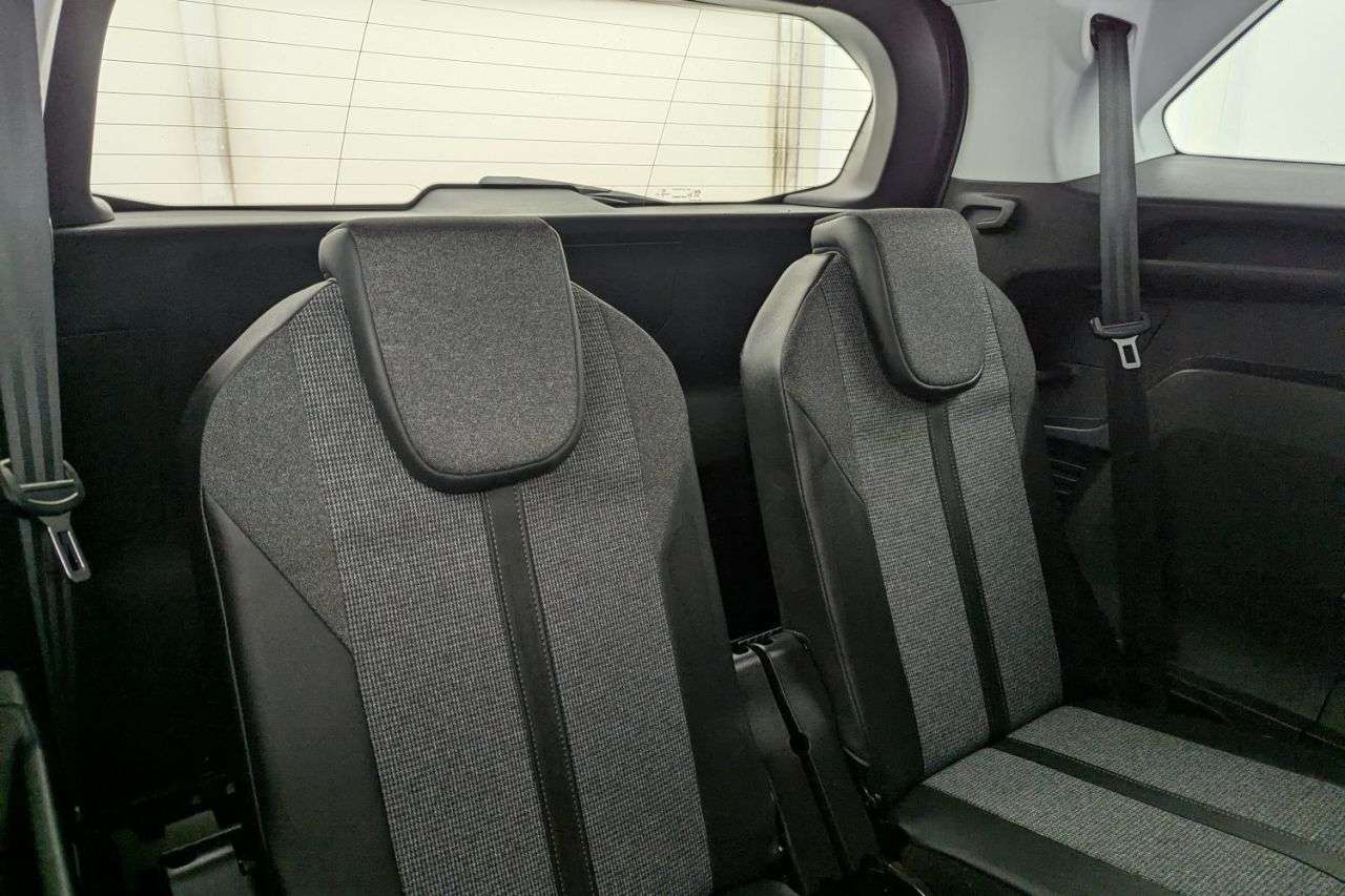 2020 PEUGEOT 5008 2020 PEUGEOT 5008