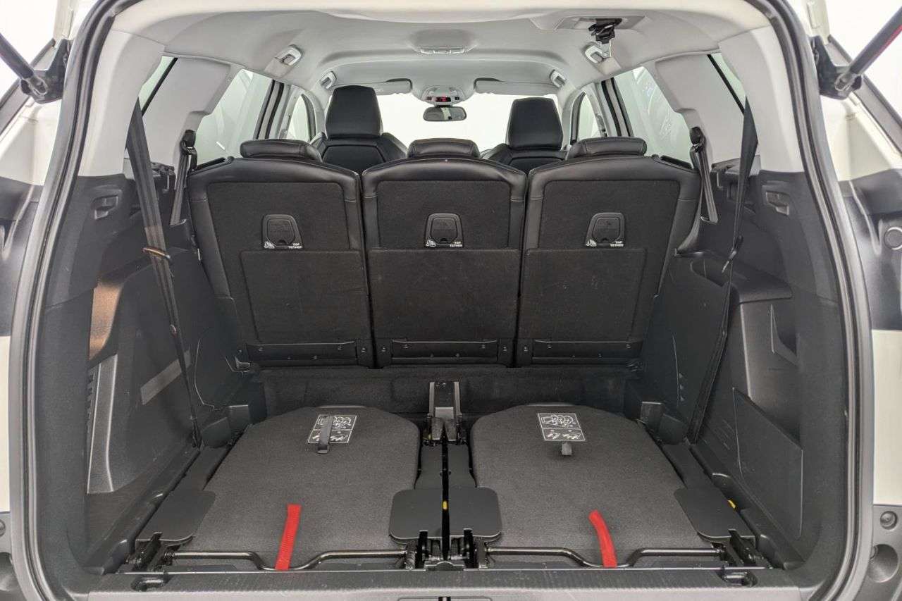 2020 PEUGEOT 5008 2020 PEUGEOT 5008