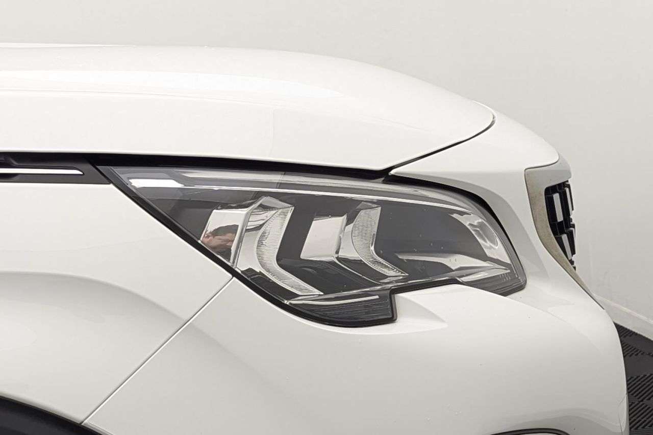 2020 PEUGEOT 5008 2020 PEUGEOT 5008