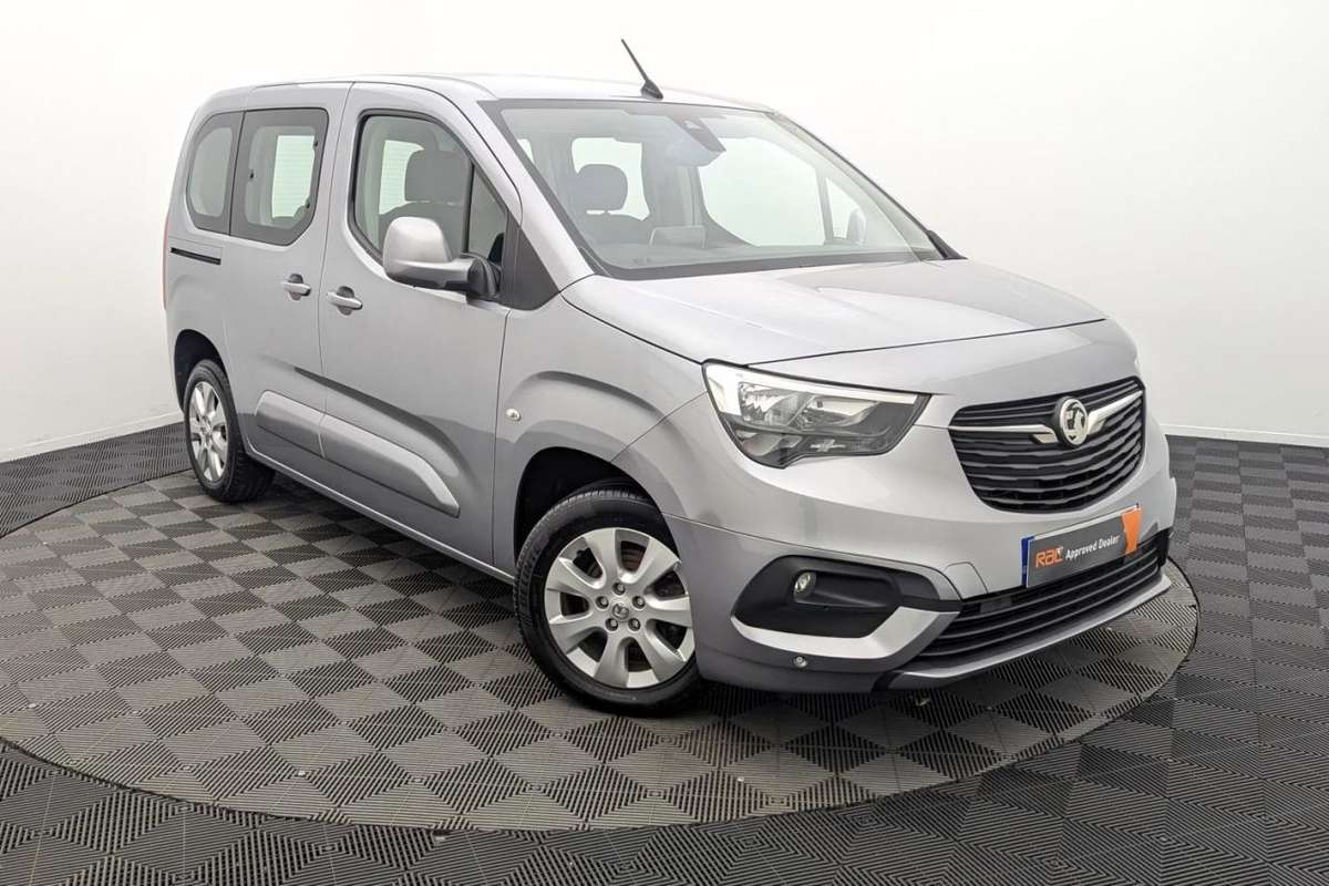 Check out this Vauxhall Combo Life 2019 Petrol Manual