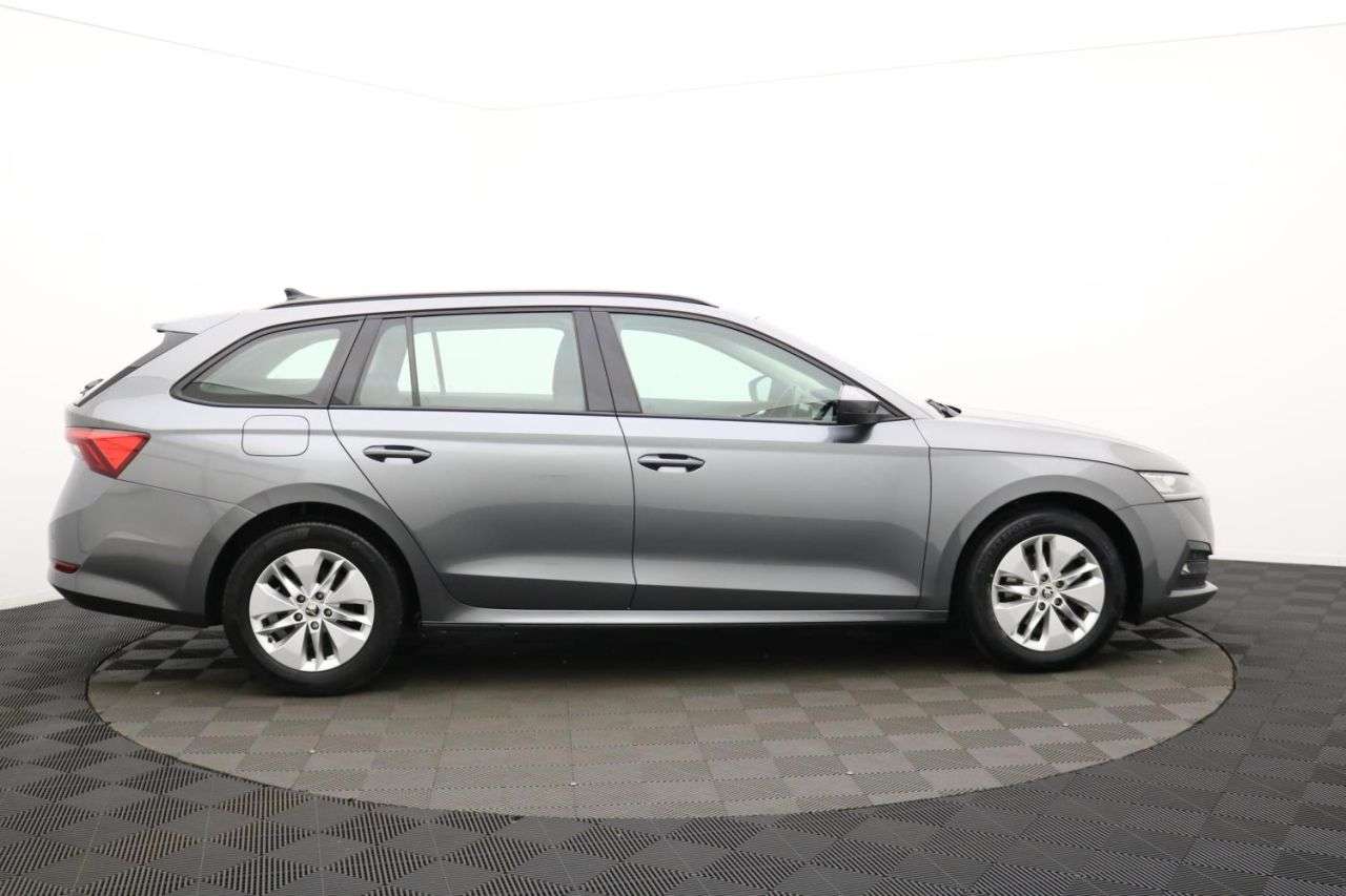 A 2022 SKODA OCTAVIA 1.5 TSI ACT SE Technology Estate 5dr Petrol Manual Euro 6 (s/s) (150 ps) Aw A 2022 SKODA OCTAVIA 1.5 TSI ACT SE Technology Estate 5dr Petrol Manual Euro 6 (s/s) (150 ps) Aw