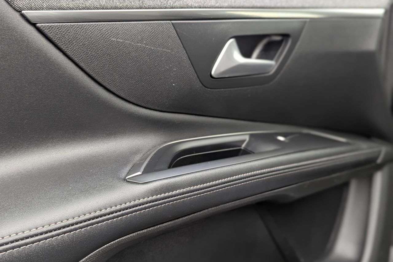 2019 PEUGEOT 5008 2019 PEUGEOT 5008