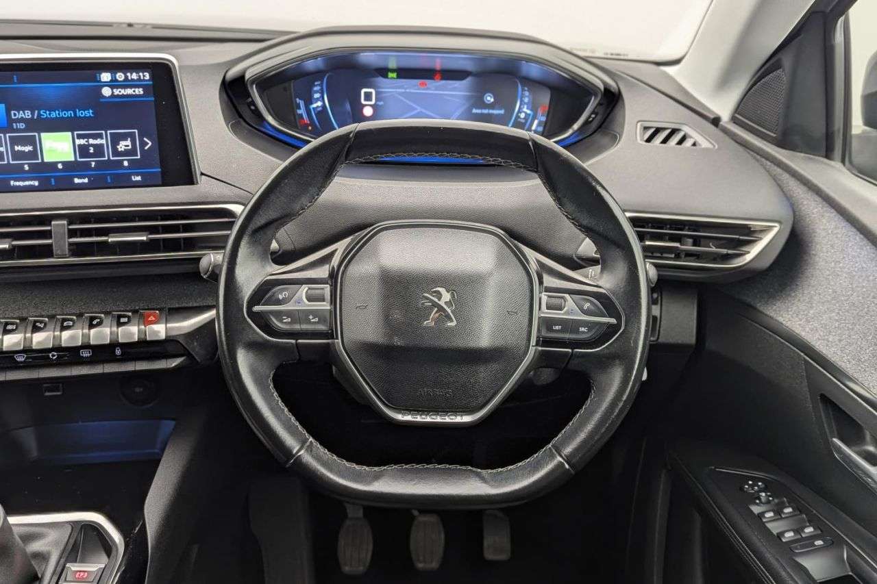2019 PEUGEOT 5008 2019 PEUGEOT 5008