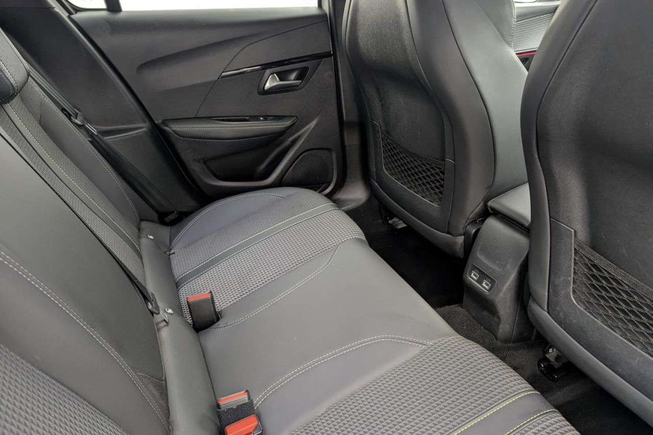 2020 PEUGEOT E-208 2020 PEUGEOT E-208