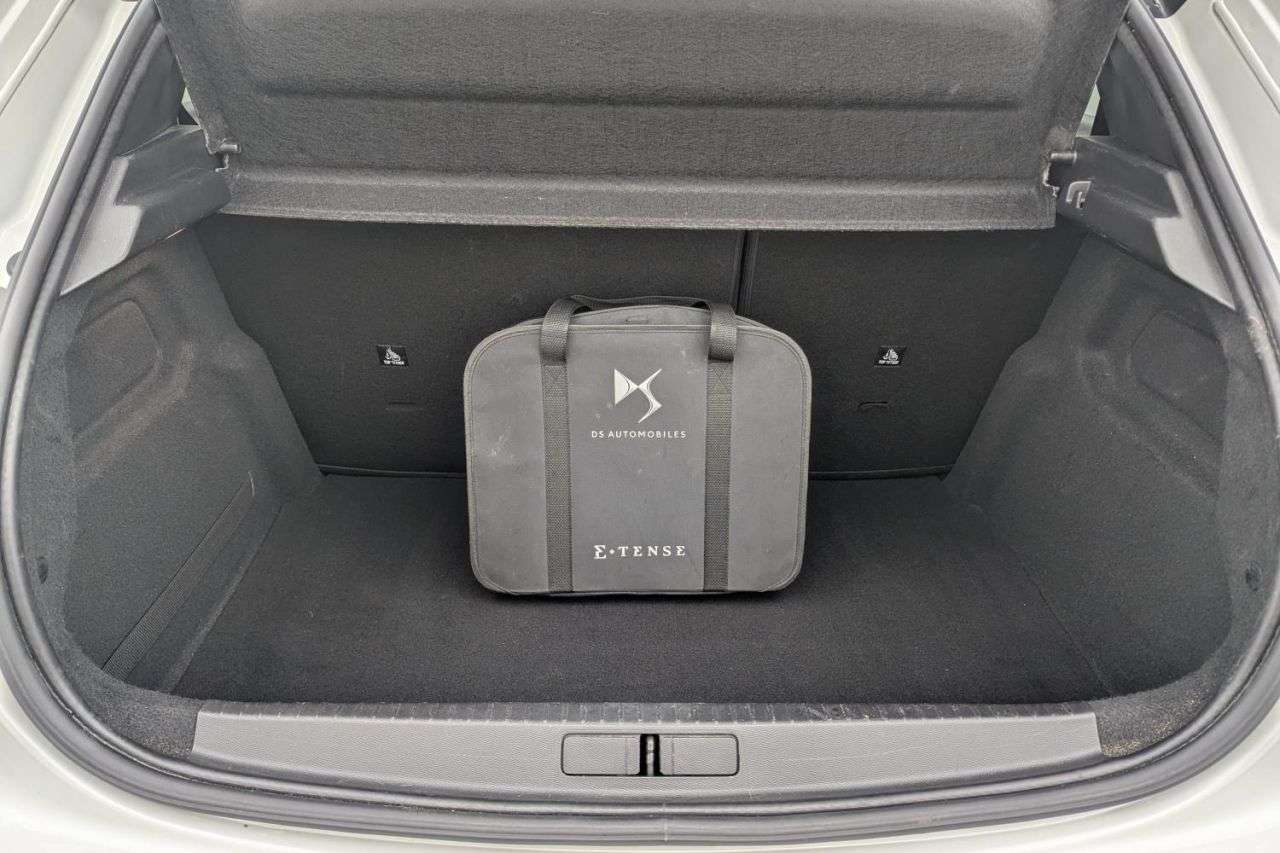 2020 PEUGEOT E-208 2020 PEUGEOT E-208