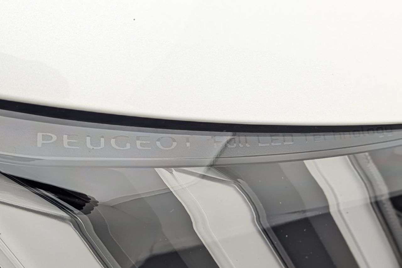 2020 PEUGEOT E-208 2020 PEUGEOT E-208