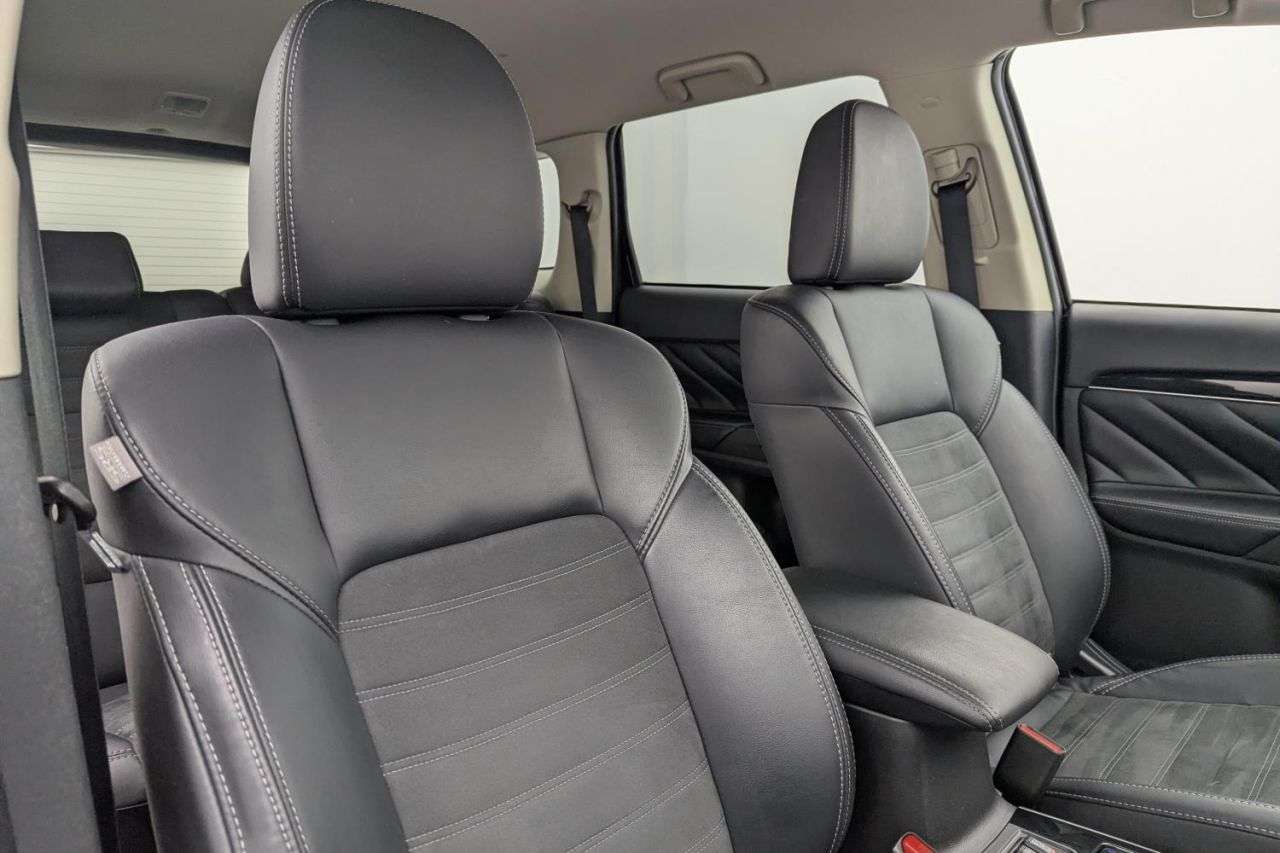 2019 MITSUBISHI OUTLANDER 2019 MITSUBISHI OUTLANDER