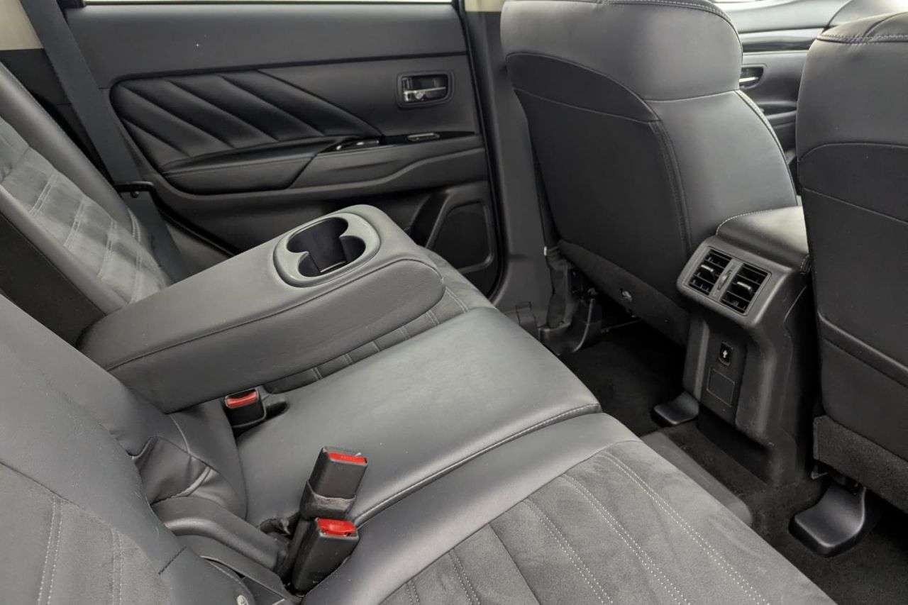 2019 MITSUBISHI OUTLANDER 2019 MITSUBISHI OUTLANDER