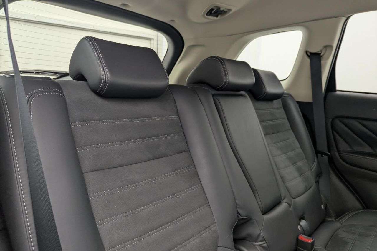 2019 MITSUBISHI OUTLANDER 2019 MITSUBISHI OUTLANDER