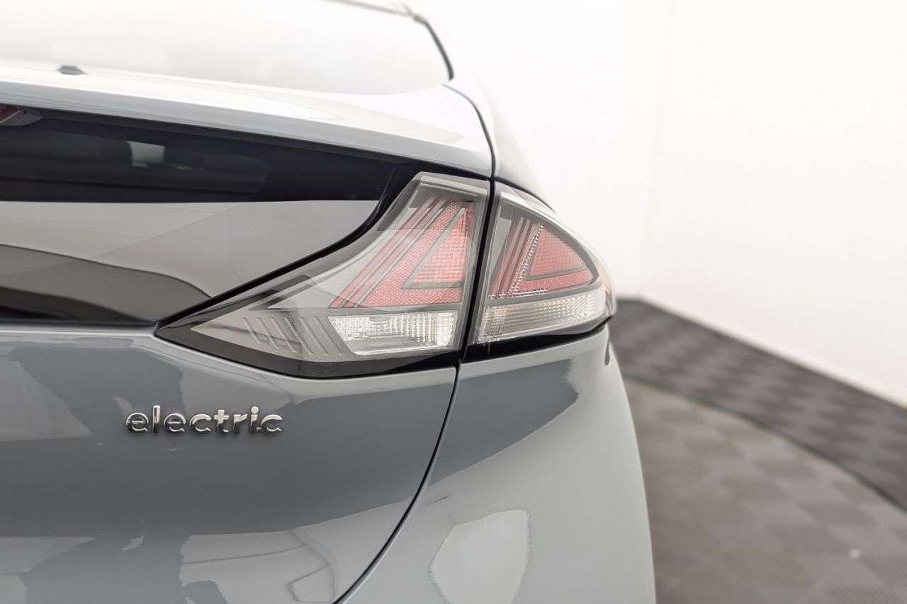 2021 HYUNDAI IONIQ 2021 HYUNDAI IONIQ