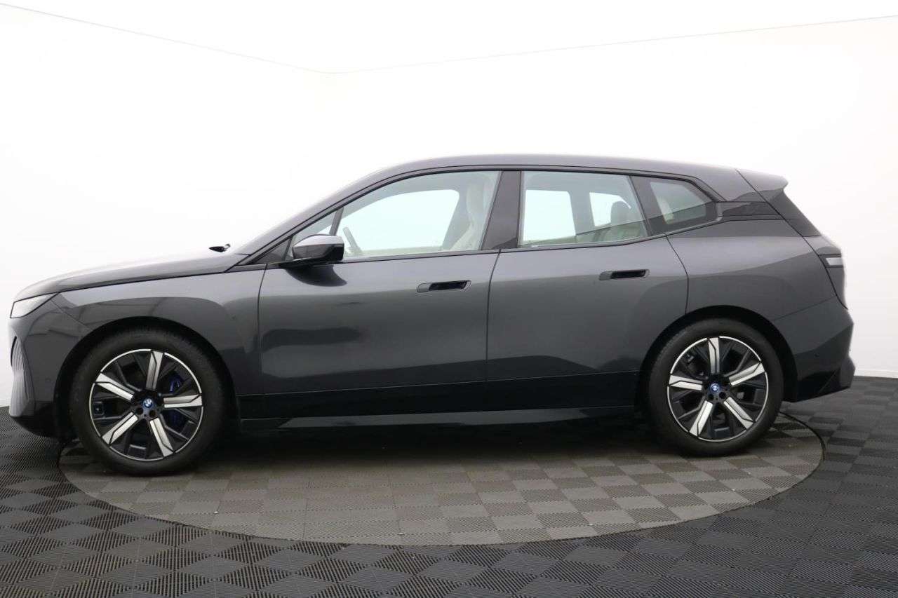 2022 BMW IX 2022 BMW IX