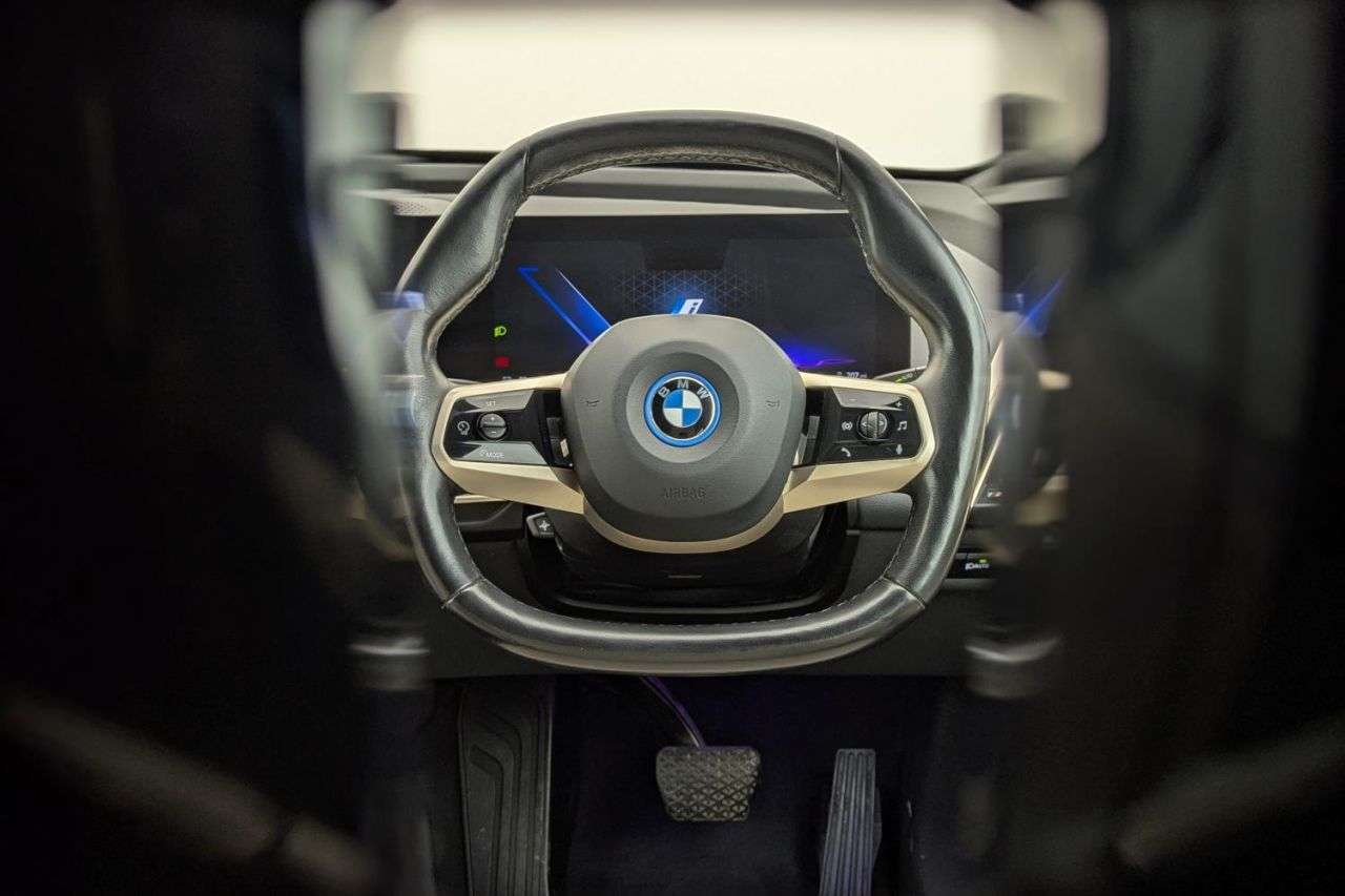 2022 BMW IX 2022 BMW IX