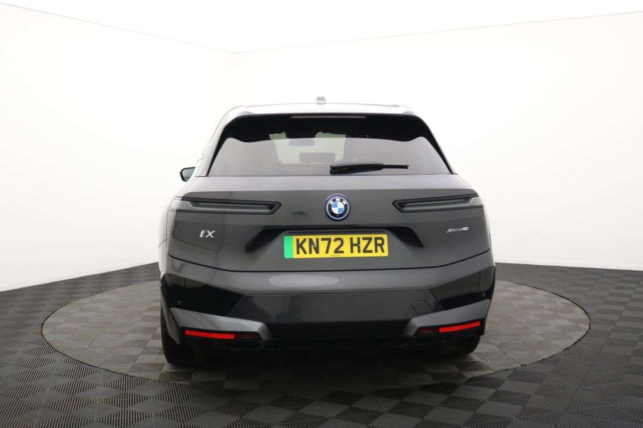 2022 BMW IX 2022 BMW IX