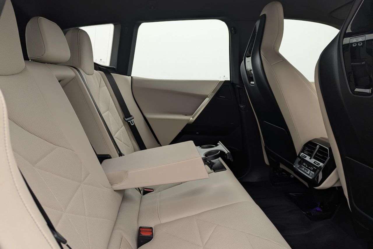 2022 BMW IX 2022 BMW IX