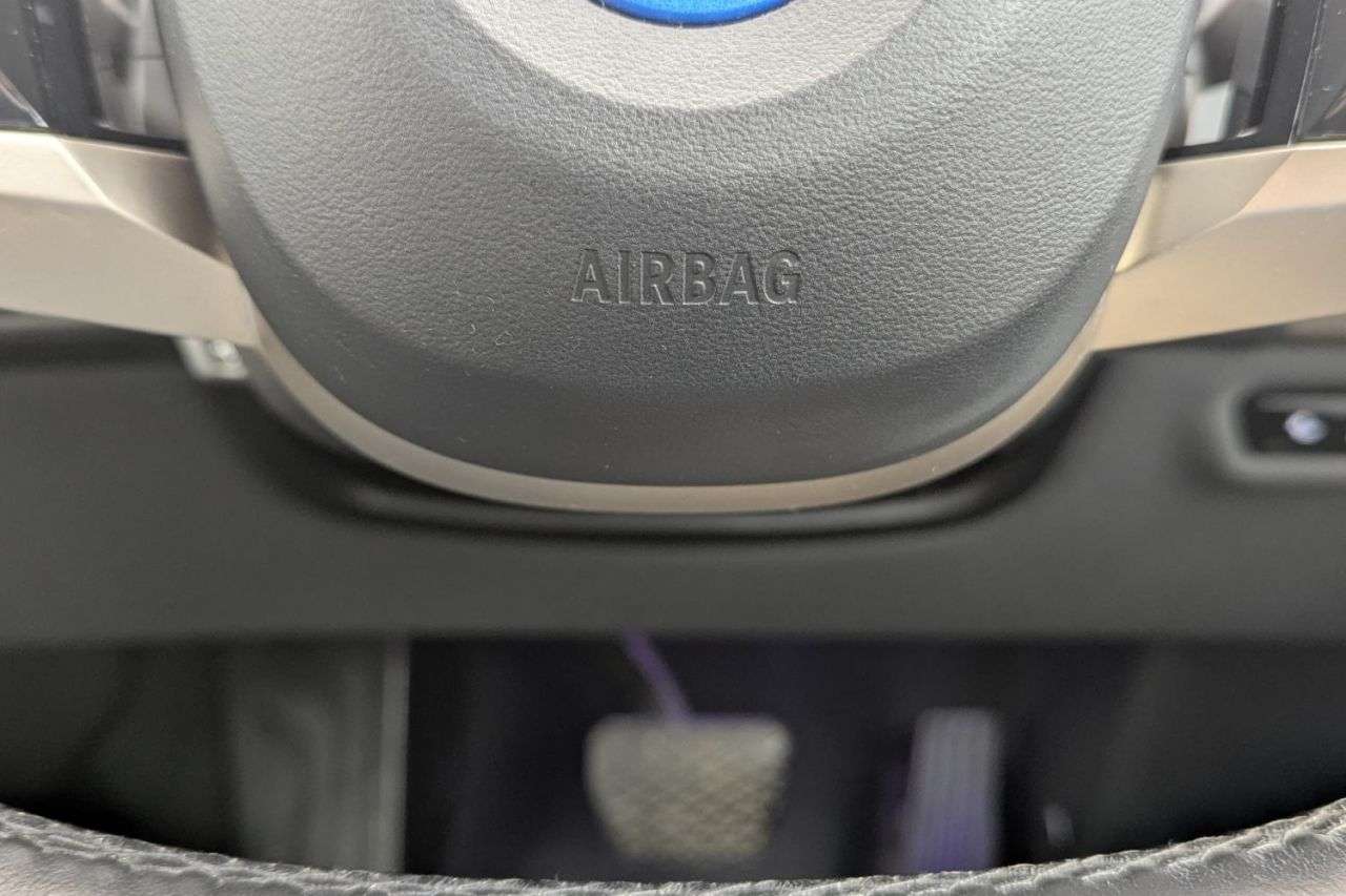 2022 BMW IX 2022 BMW IX