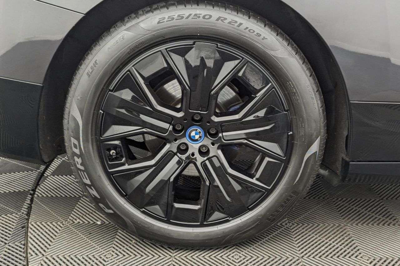 2022 BMW IX 2022 BMW IX