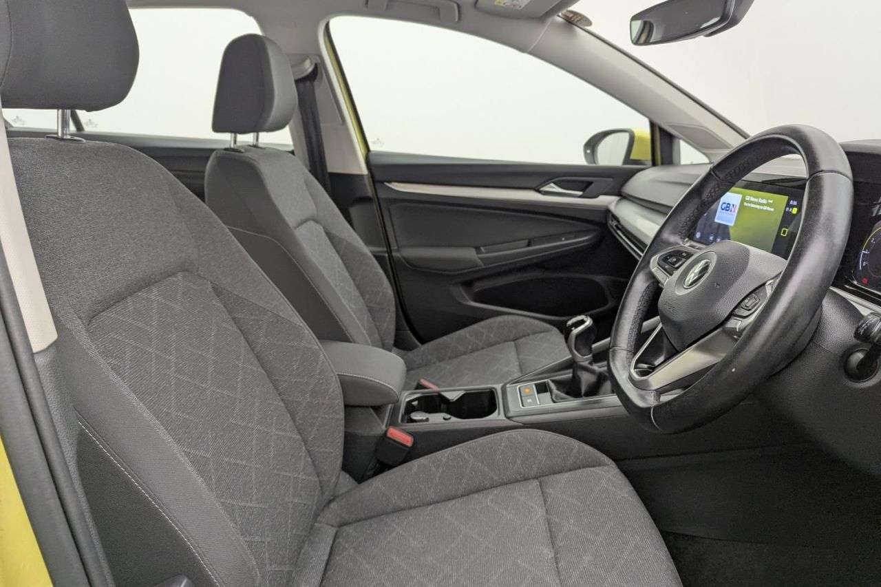 A 2021 VOLKSWAGEN GOLF 1.5 TSI Life Hatchback 5dr Petrol Manual Euro 6 (s/s) (130 ps) Award Winnin A 2021 VOLKSWAGEN GOLF 1.5 TSI Life Hatchback 5dr Petrol Manual Euro 6 (s/s) (130 ps) Award Winnin