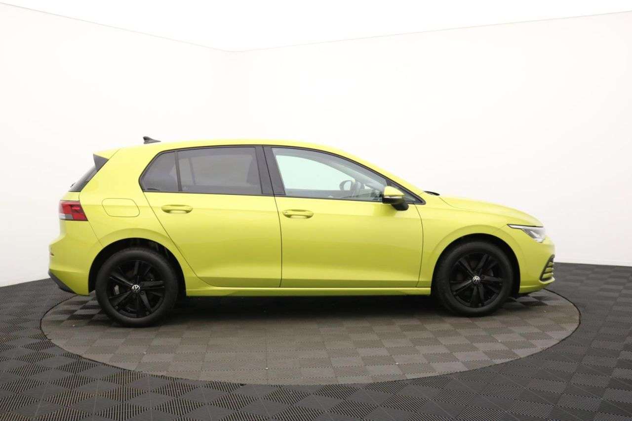 A 2021 VOLKSWAGEN GOLF 1.5 TSI Life Hatchback 5dr Petrol Manual Euro 6 (s/s) (130 ps) Award Winnin A 2021 VOLKSWAGEN GOLF 1.5 TSI Life Hatchback 5dr Petrol Manual Euro 6 (s/s) (130 ps) Award Winnin