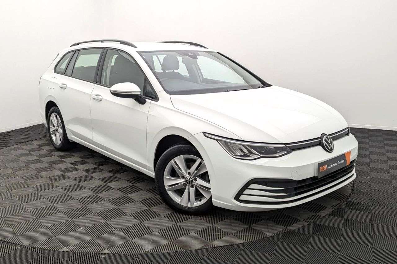 A 2023 VOLKSWAGEN GOLF 1.5 eTSI MHEV Life Estate 5dr Petrol Hybrid DSG Euro 6 (s/s) (150 ps) Award A 2023 VOLKSWAGEN GOLF 1.5 eTSI MHEV Life Estate 5dr Petrol Hybrid DSG Euro 6 (s/s) (150 ps) Award