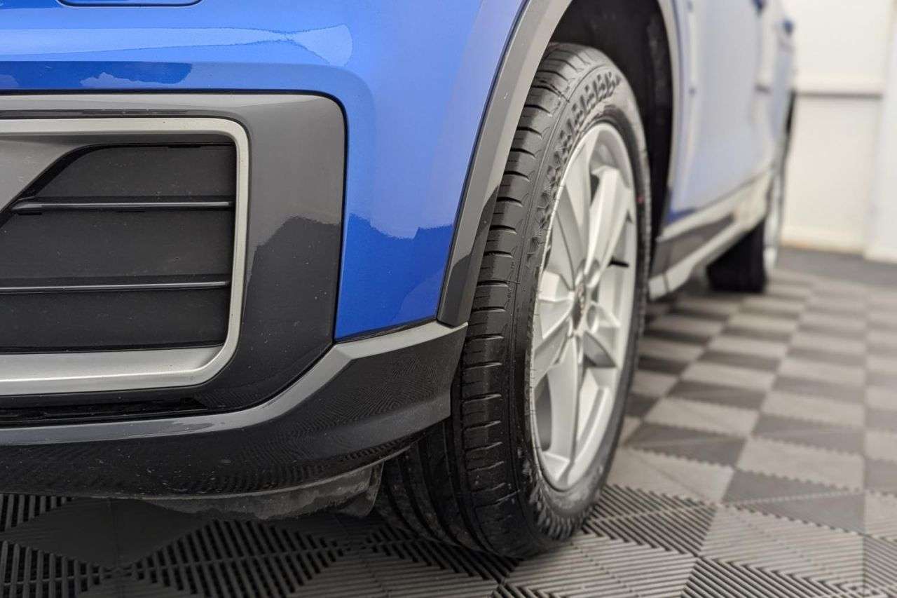 2018 AUDI Q2 2018 AUDI Q2