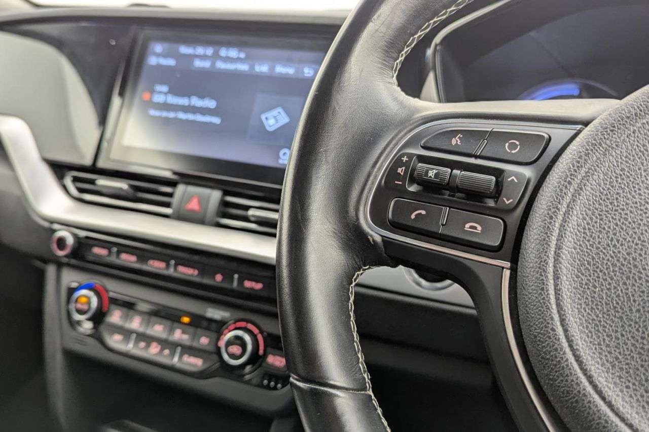 2021 KIA NIRO 2021 KIA NIRO