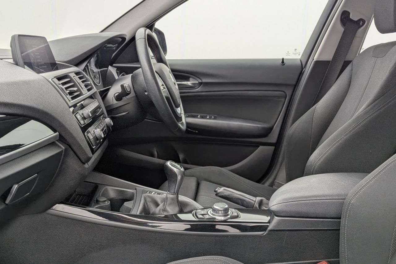 2017 BMW 1 SERIES 2017 BMW 1 SERIES