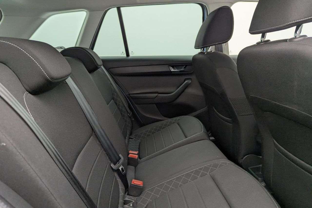 2015 SKODA FABIA 2015 SKODA FABIA