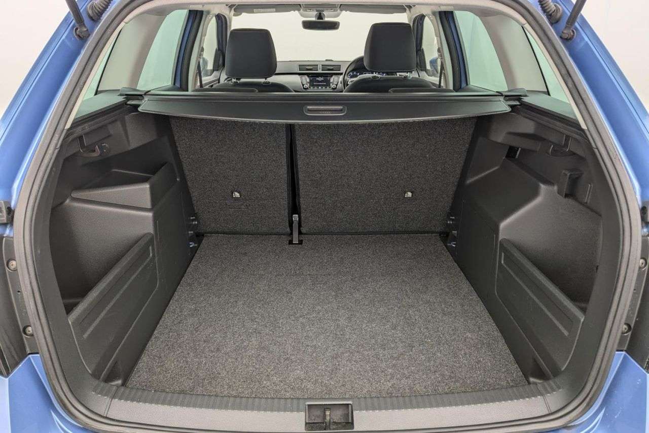 2015 SKODA FABIA 2015 SKODA FABIA