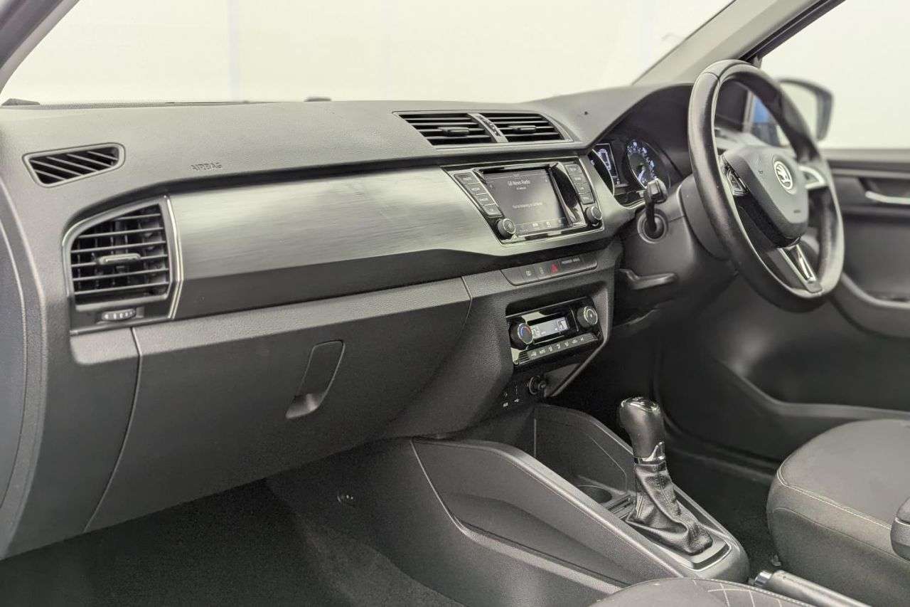 2015 SKODA FABIA 2015 SKODA FABIA