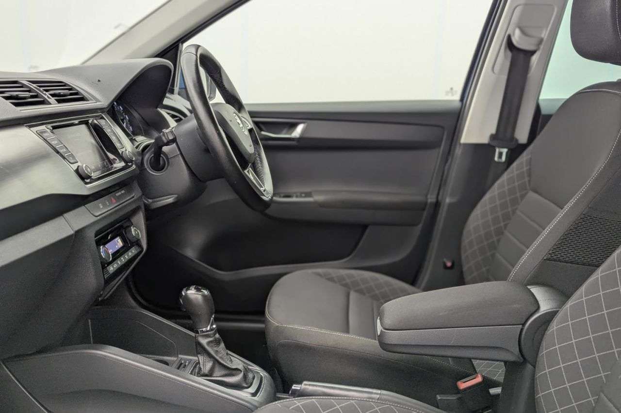 2015 SKODA FABIA 2015 SKODA FABIA