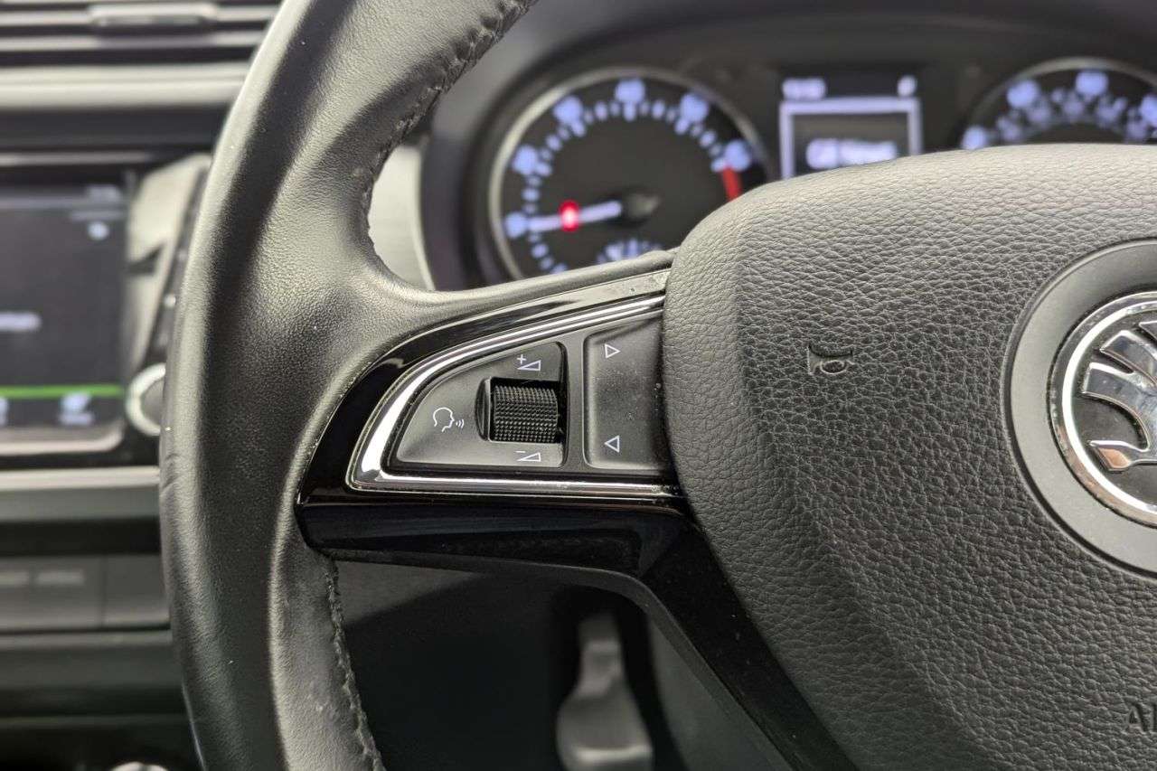 2015 SKODA FABIA 2015 SKODA FABIA