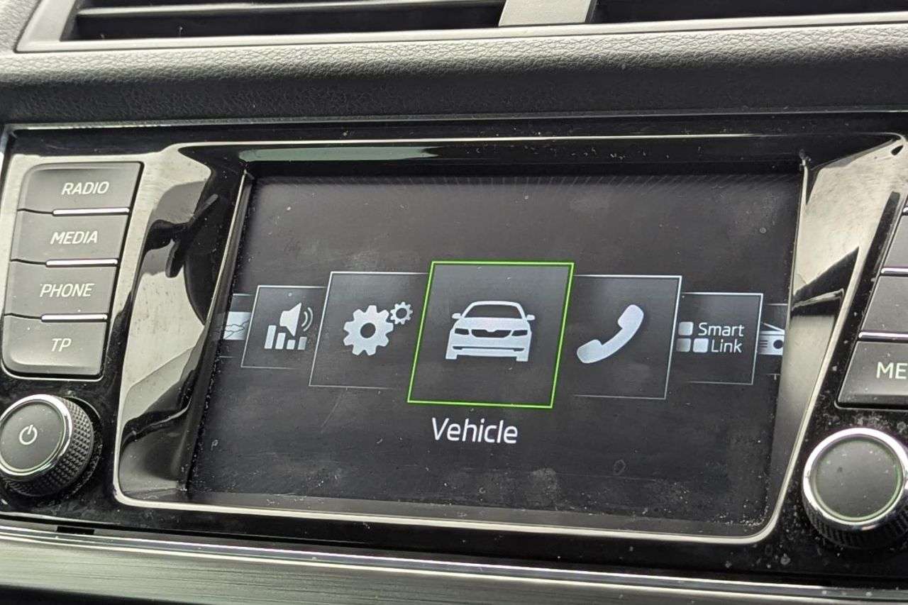 2015 SKODA FABIA 2015 SKODA FABIA