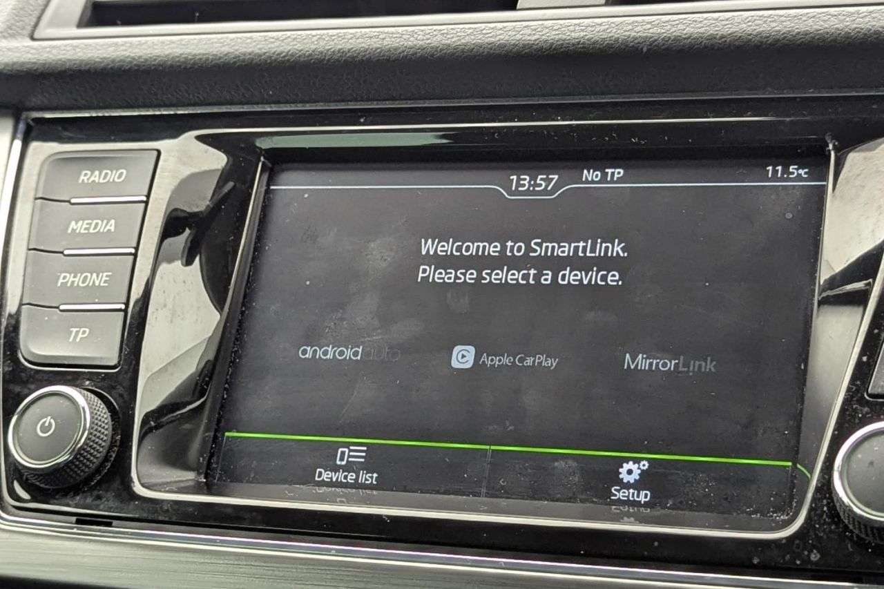 2015 SKODA FABIA 2015 SKODA FABIA