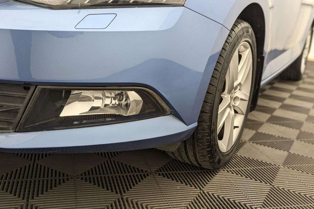 2015 SKODA FABIA 2015 SKODA FABIA