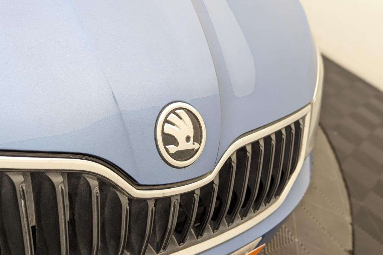 2015 SKODA FABIA 2015 SKODA FABIA