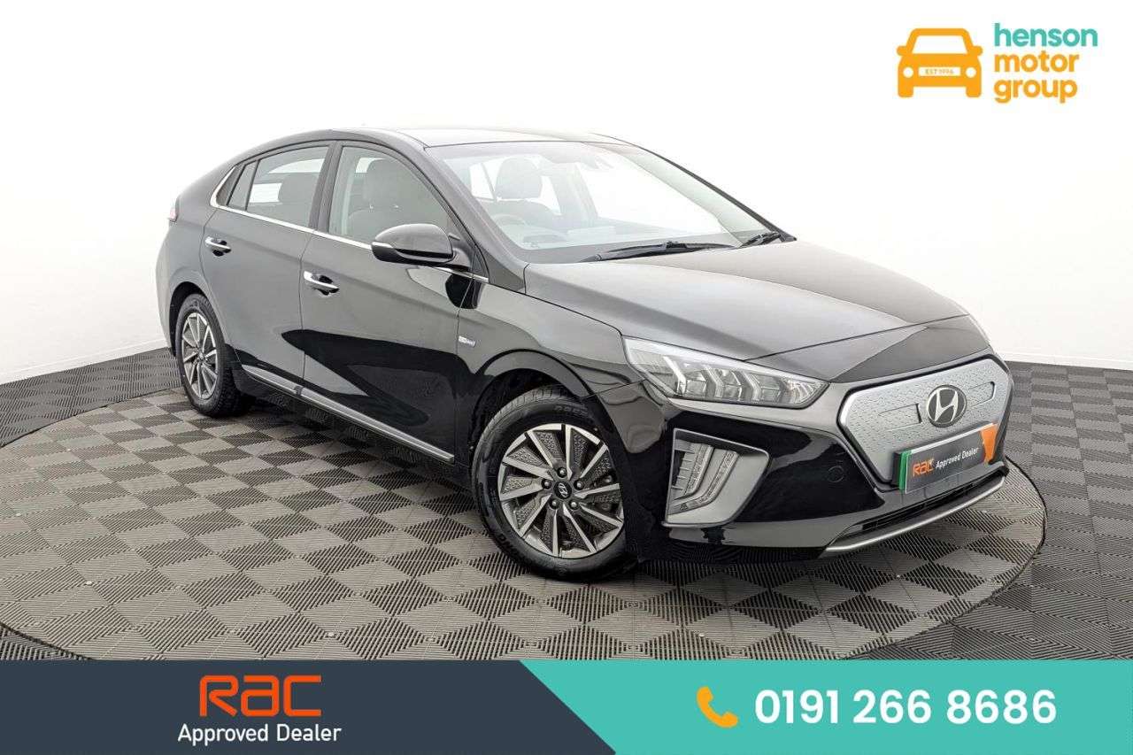 A 2020 HYUNDAI IONIQ 38.3kWh Premium Hatchback 5dr Electric Auto (136 ps) Award Winning 5 Star D A 2020 HYUNDAI IONIQ 38.3kWh Premium Hatchback 5dr Electric Auto (136 ps) Award Winning 5 Star D
