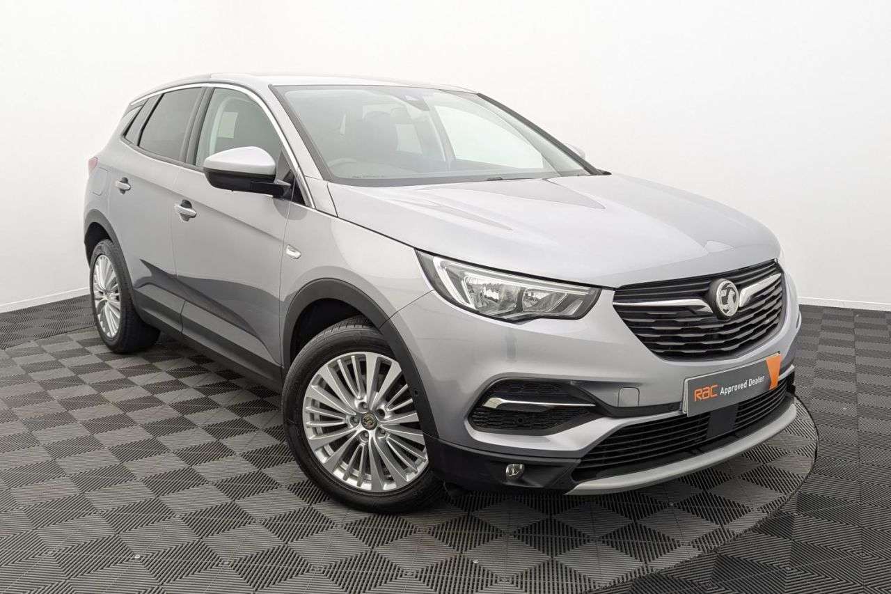 A 2018 VAUXHALL GRANDLAND X 1.6 Turbo D BlueInjection Tech Line Nav SUV 5dr Diesel Auto Euro 6 (s/s) (1 A 2018 VAUXHALL GRANDLAND X 1.6 Turbo D BlueInjection Tech Line Nav SUV 5dr Diesel Auto Euro 6 (s/s) (1