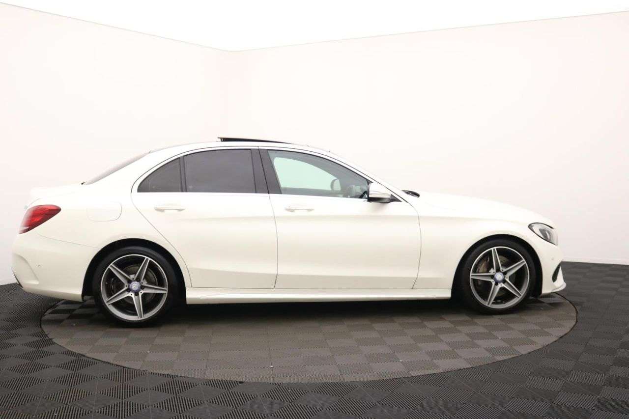 A 2014 MERCEDES-BENZ C-CLASS 2.1 C250 BlueTEC AMG Line Saloon 4dr Diesel G-Tronic+ Euro 6 (s/s) (204 ps) A 2014 MERCEDES-BENZ C-CLASS 2.1 C250 BlueTEC AMG Line Saloon 4dr Diesel G-Tronic+ Euro 6 (s/s) (204 ps)
