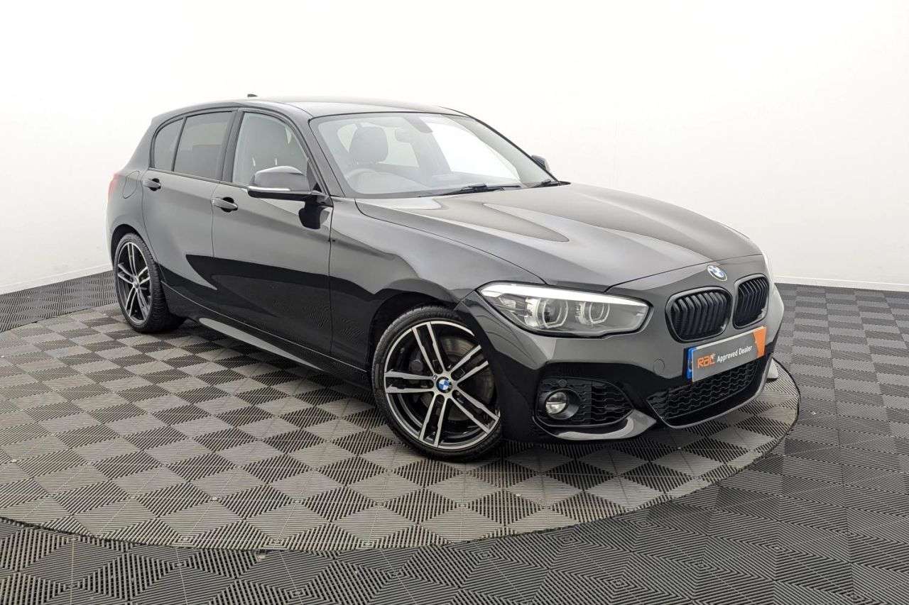 A 2019 BMW 1 SERIES 1.5 118i GPF M Sport Shadow Edition Hatchback 5dr Petrol Auto Euro 6 (s/s) A 2019 BMW 1 SERIES 1.5 118i GPF M Sport Shadow Edition Hatchback 5dr Petrol Auto Euro 6 (s/s)