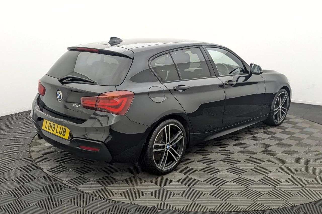 2019 BMW 1 SERIES 2019 BMW 1 SERIES