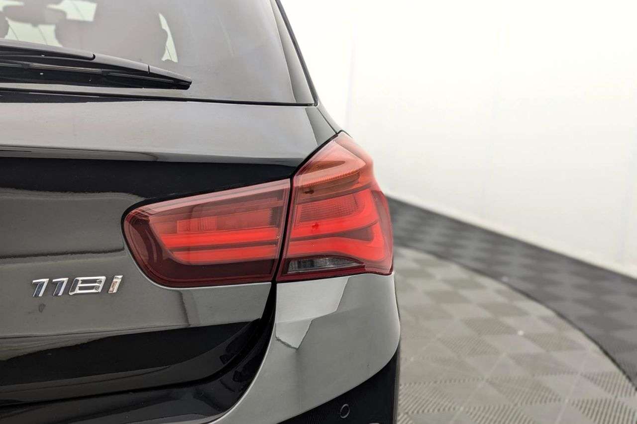 2019 BMW 1 SERIES 2019 BMW 1 SERIES