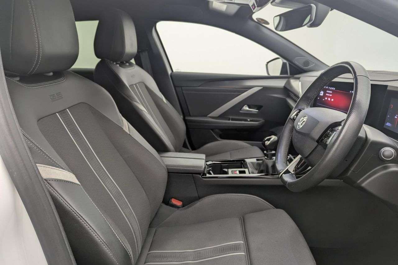 A 2023 VAUXHALL ASTRA 1.2 Turbo GS Hatchback 5dr Petrol Manual Euro 6 (s/s) (130 ps) Award Winnin A 2023 VAUXHALL ASTRA 1.2 Turbo GS Hatchback 5dr Petrol Manual Euro 6 (s/s) (130 ps) Award Winnin