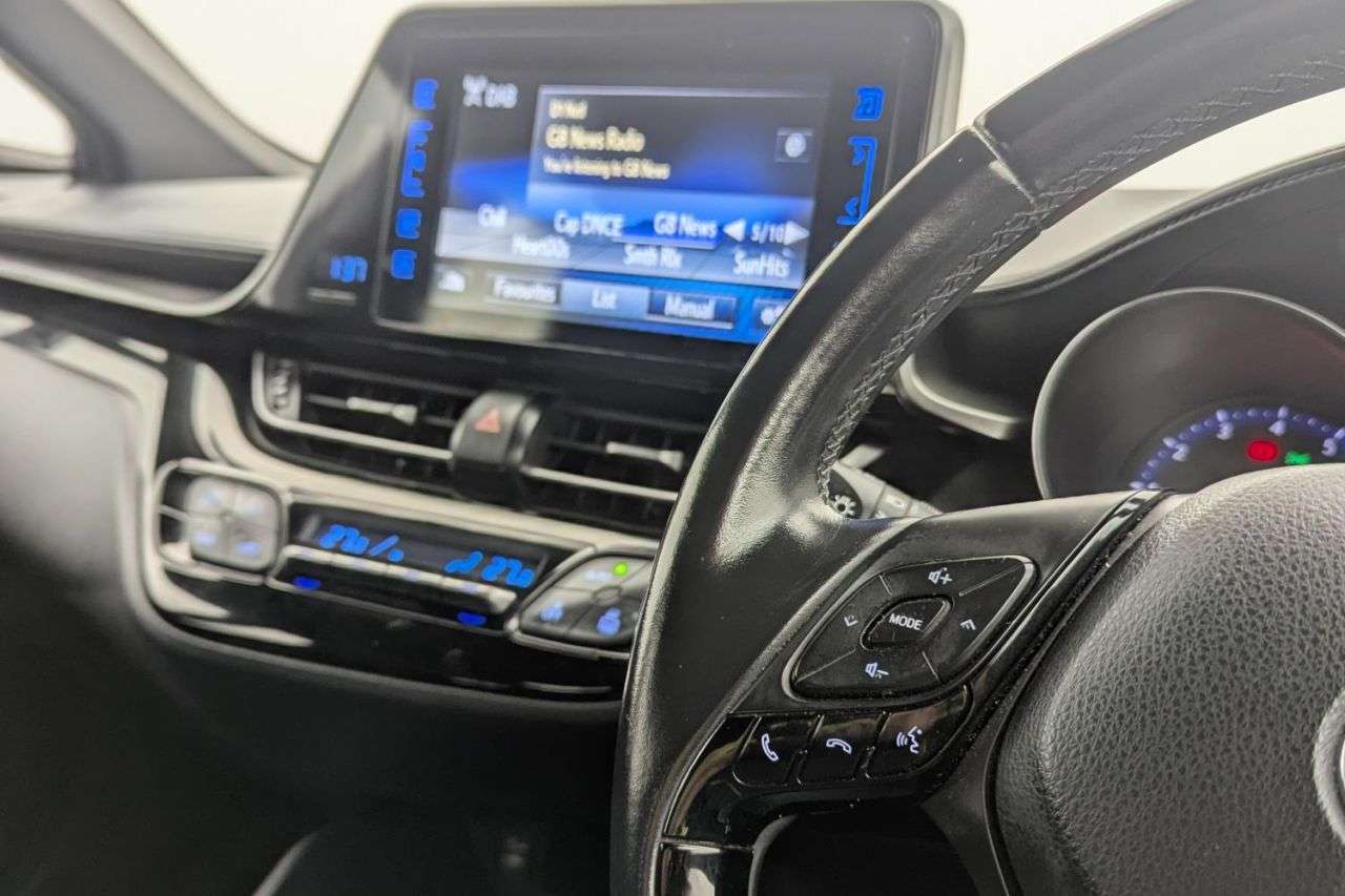 2017 TOYOTA C-HR 2017 TOYOTA C-HR