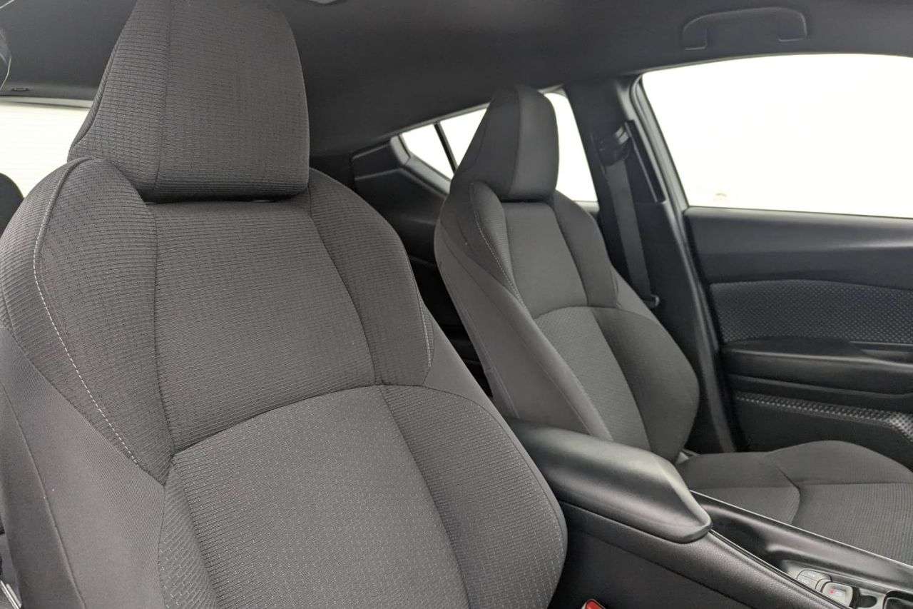 2017 TOYOTA C-HR 2017 TOYOTA C-HR