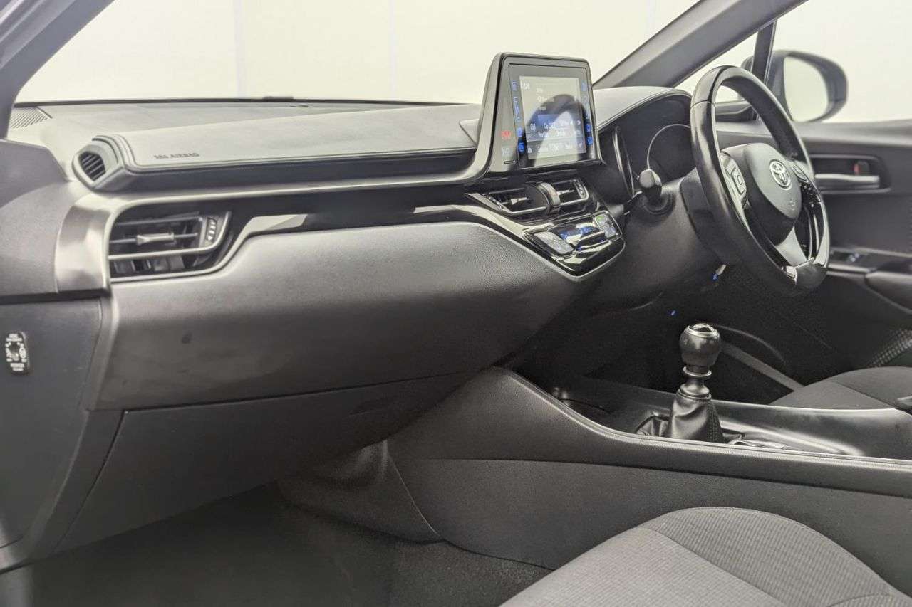 2017 TOYOTA C-HR 2017 TOYOTA C-HR