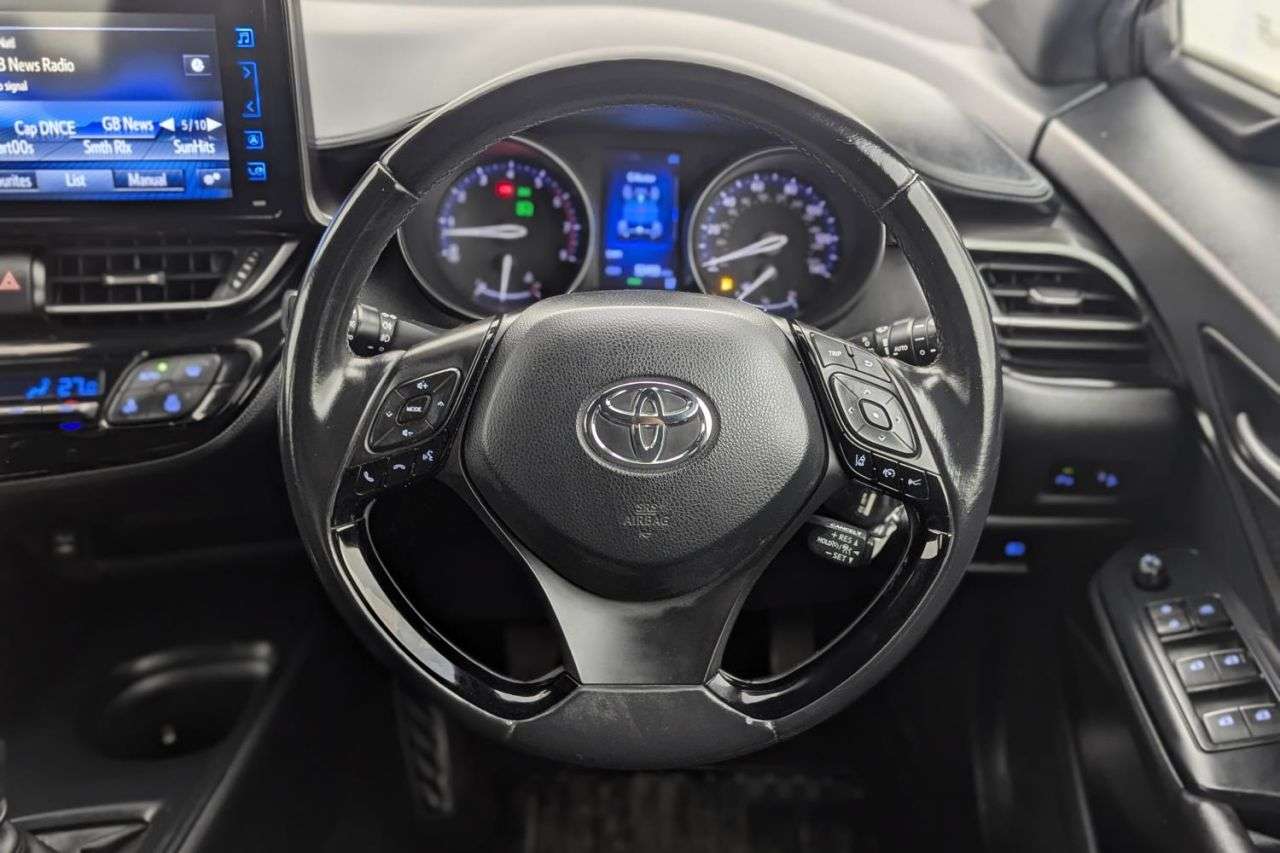2017 TOYOTA C-HR 2017 TOYOTA C-HR