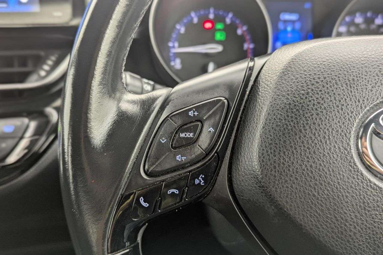 2017 TOYOTA C-HR 2017 TOYOTA C-HR